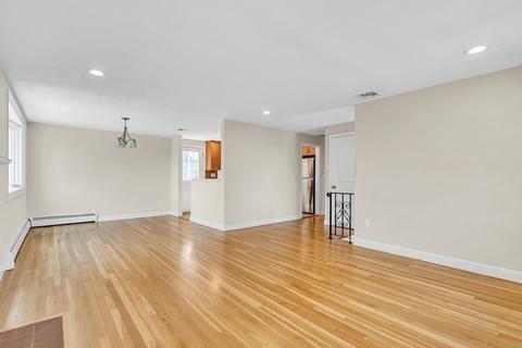 85 Upton Rd, Waltham, MA 02452 photo 8