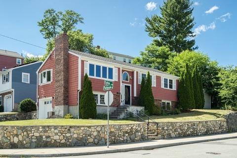 85 Upton Rd, Waltham, MA 02452 photo 2