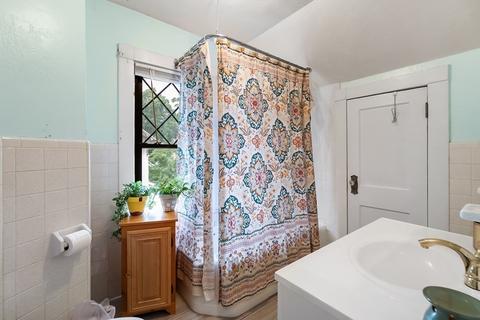 118 Belvidere St, Springfield, MA 01108 photo 9