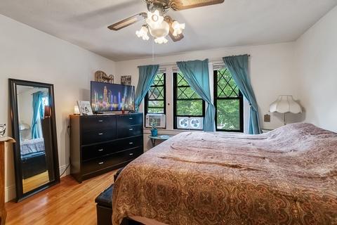 118 Belvidere St, Springfield, MA 01108 photo 11