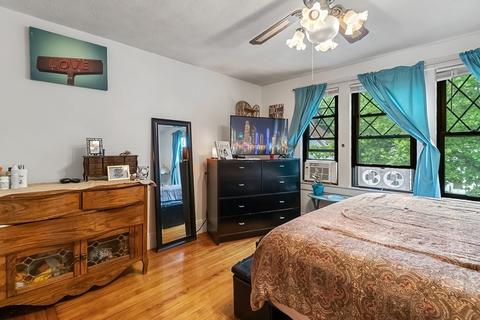 118 Belvidere St, Springfield, MA 01108 photo 12