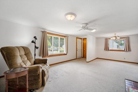 30 Rosedale Ave, Springfield, MA 01128 photo 10
