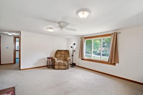 30 Rosedale Ave, Springfield, MA 01128 photo 11