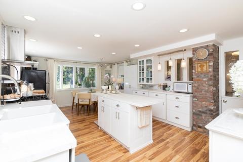 71 Greenwich Rd, Ware, MA 01082 photo 3