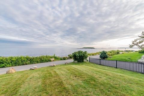 10 Oakes Ave, Gloucester, MA 01930 photo 9