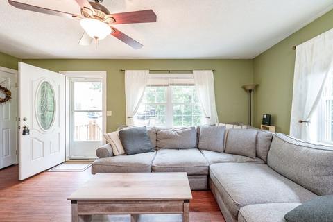 32 Morris St, Chicopee, MA 01020 photo 6
