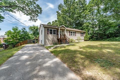 32 Morris St, Chicopee, MA 01020 photo 3