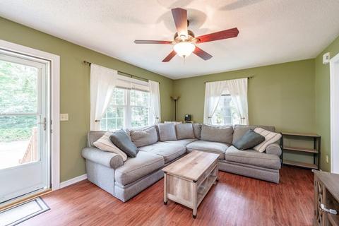 32 Morris St, Chicopee, MA 01020 photo 5