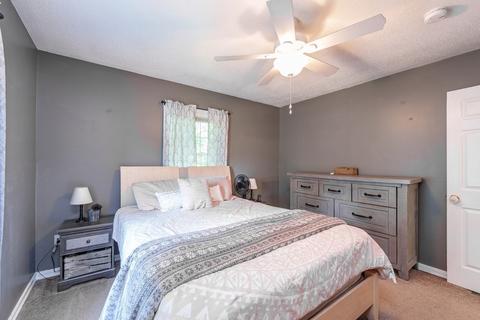 32 Morris St, Chicopee, MA 01020 photo 24