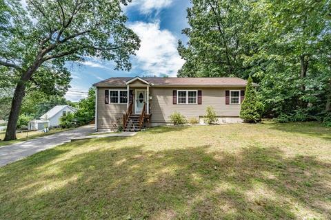32 Morris St, Chicopee, MA 01020 photo 2