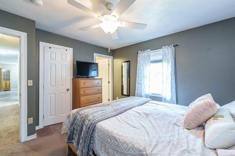 32 Morris St, Chicopee, MA 01020 photo 23