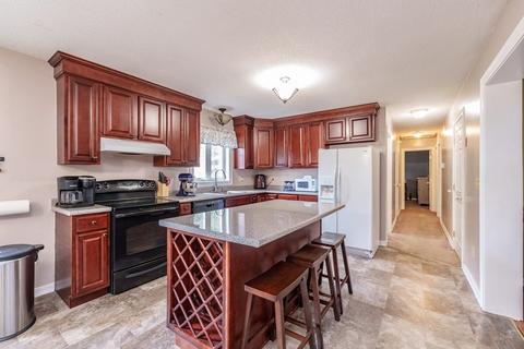 32 Morris St, Chicopee, MA 01020 photo 9