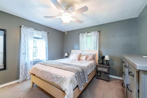 32 Morris St, Chicopee, MA 01020 photo 22