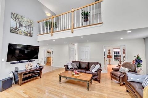 13 Leonard Rd, Mendon, MA 01756 photo 9