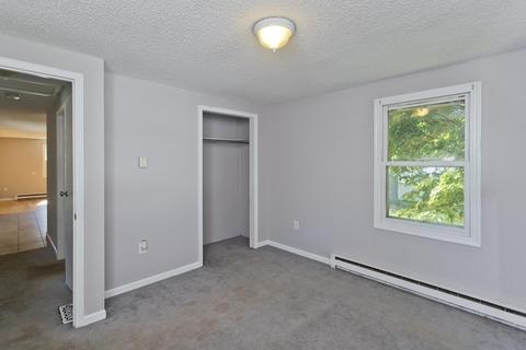 25 Driftwood Rd, Springfield, MA 01128 photo 9