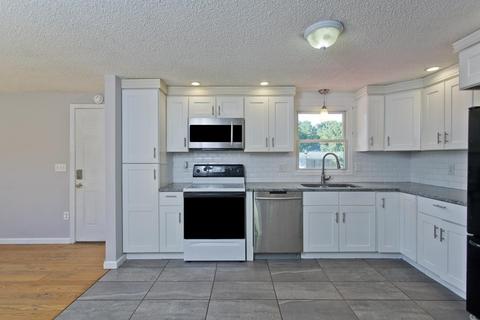 25 Driftwood Rd, Springfield, MA 01128 photo 8