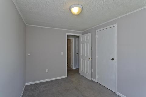25 Driftwood Rd, Springfield, MA 01128 photo 14
