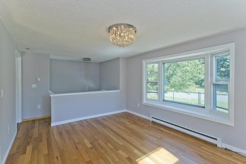 25 Driftwood Rd, Springfield, MA 01128 photo 3