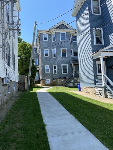 89 Rockland St, Fall River, MA 02724 photo 2