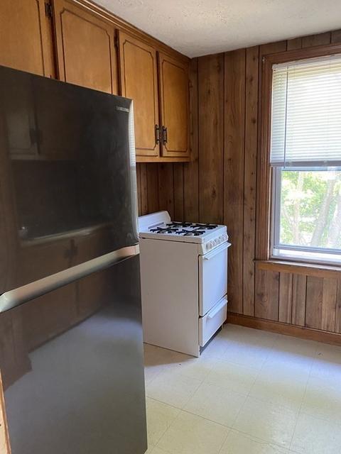 89 Rockland St, Fall River, MA 02724 photo 6