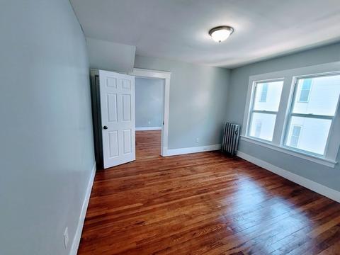 33-35 Algonquin Pl, Springfield, MA 01104 photo 9