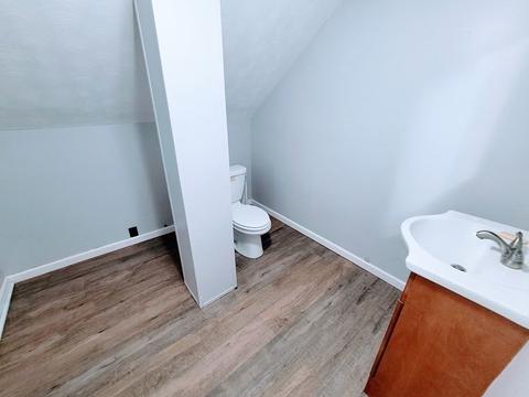 33-35 Algonquin Pl, Springfield, MA 01104 photo 12
