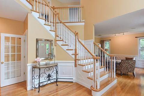 1 Juniper Rd, Upton, MA 01568 photo 3