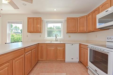91 Chase Ave #3, Webster, MA 01570 photo 2