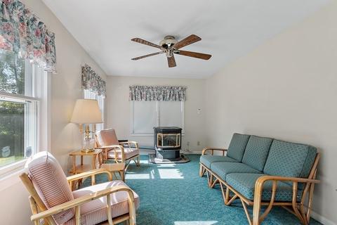 17 Blackberry Fields Rd, Dracut, MA 01826 photo 4
