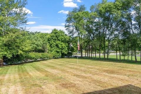 17 Blackberry Fields Rd, Dracut, MA 01826 photo 3