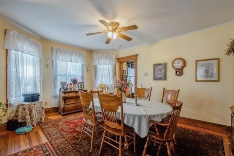 22 Monroe St, Chicopee, MA 01020 photo 3