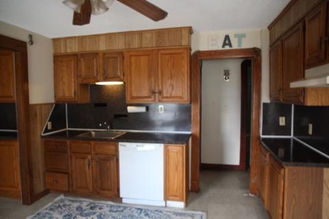 22 Monroe St, Chicopee, MA 01020 photo 13