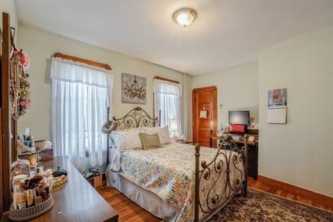 22 Monroe St, Chicopee, MA 01020 photo 11