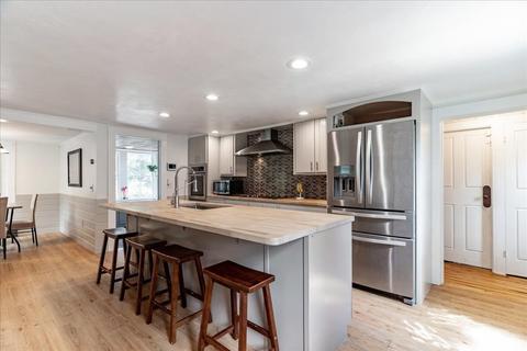 21 School St, Auburn, MA 01501 photo 6