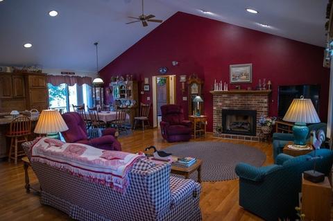 374 Thompson Rd, Webster, MA 01570 photo 18