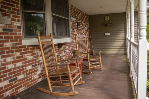 374 Thompson Rd, Webster, MA 01570 photo 10