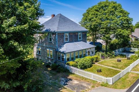 1054 County Rd, Bourne, MA 02534 photo 2