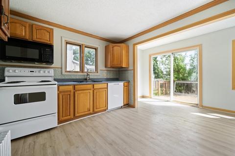 160 Cochran St, Chicopee, MA 01020 photo 7