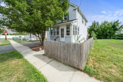 160 Cochran St, Chicopee, MA 01020 photo 2