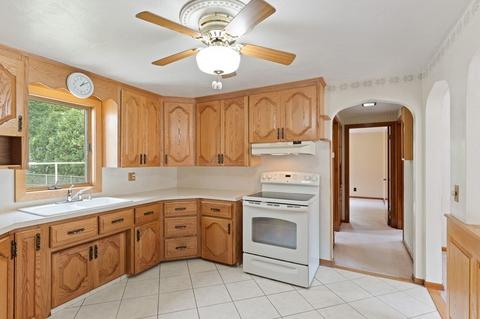 145 Old Lyman Rd, Chicopee, MA 01020 photo 6