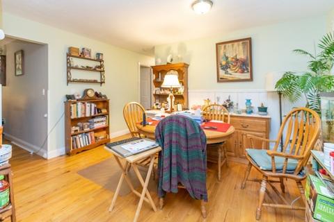 9 Gladwin Dr, Westfield, MA 01085 photo 6