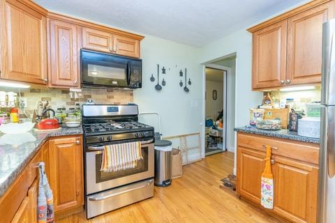 9 Gladwin Dr, Westfield, MA 01085 photo 3