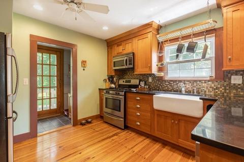 93 Summer St, Maynard, MA 01754 photo 8