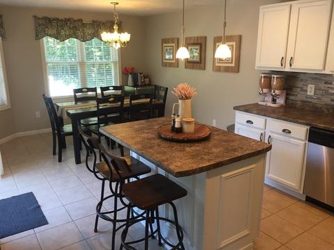 103 Ledgecrest Dr, Worcester, MA 01603 photo 3