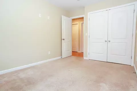 97 Avery St, Springfield, MA 01119 photo 31