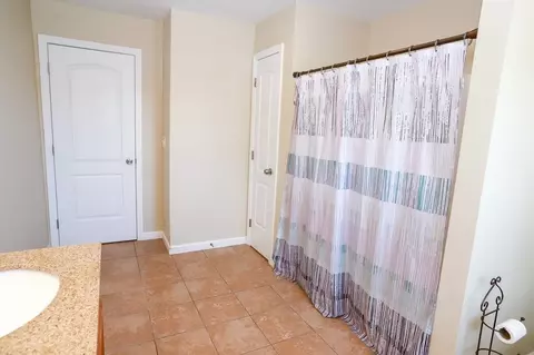 97 Avery St, Springfield, MA 01119 photo 27
