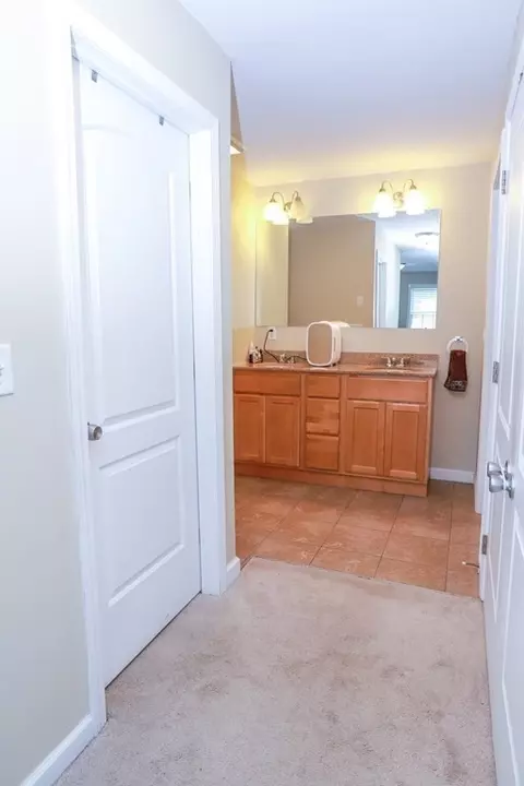 97 Avery St, Springfield, MA 01119 photo 21