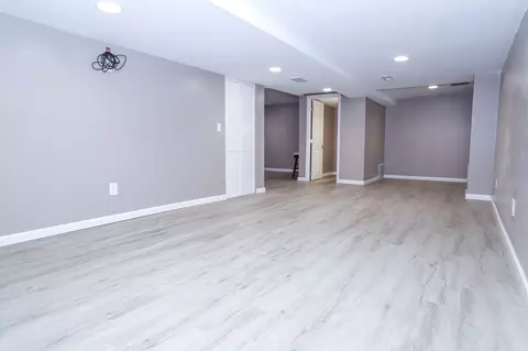 97 Avery St, Springfield, MA 01119 photo 34