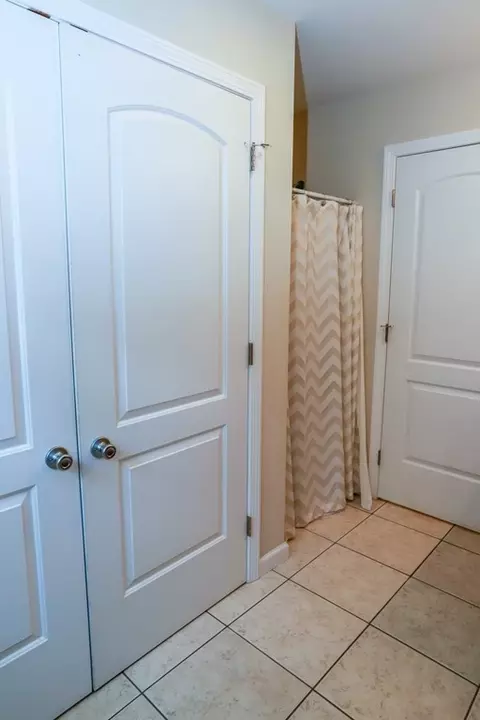 97 Avery St, Springfield, MA 01119 photo 16
