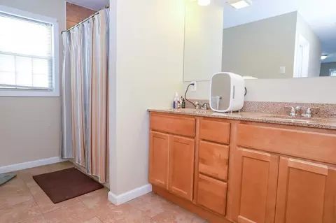 97 Avery St, Springfield, MA 01119 photo 22